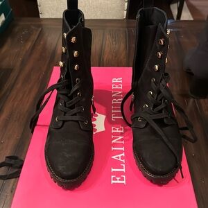 Elaine Turner Size 8 1/2 Women’s Black Suede Bootie